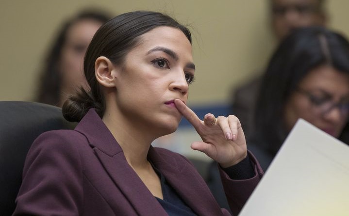 Ocasio-Cortez Refuses To Apologize For ‘Concentration Camp’ Comments – Spreads New Lie Instead